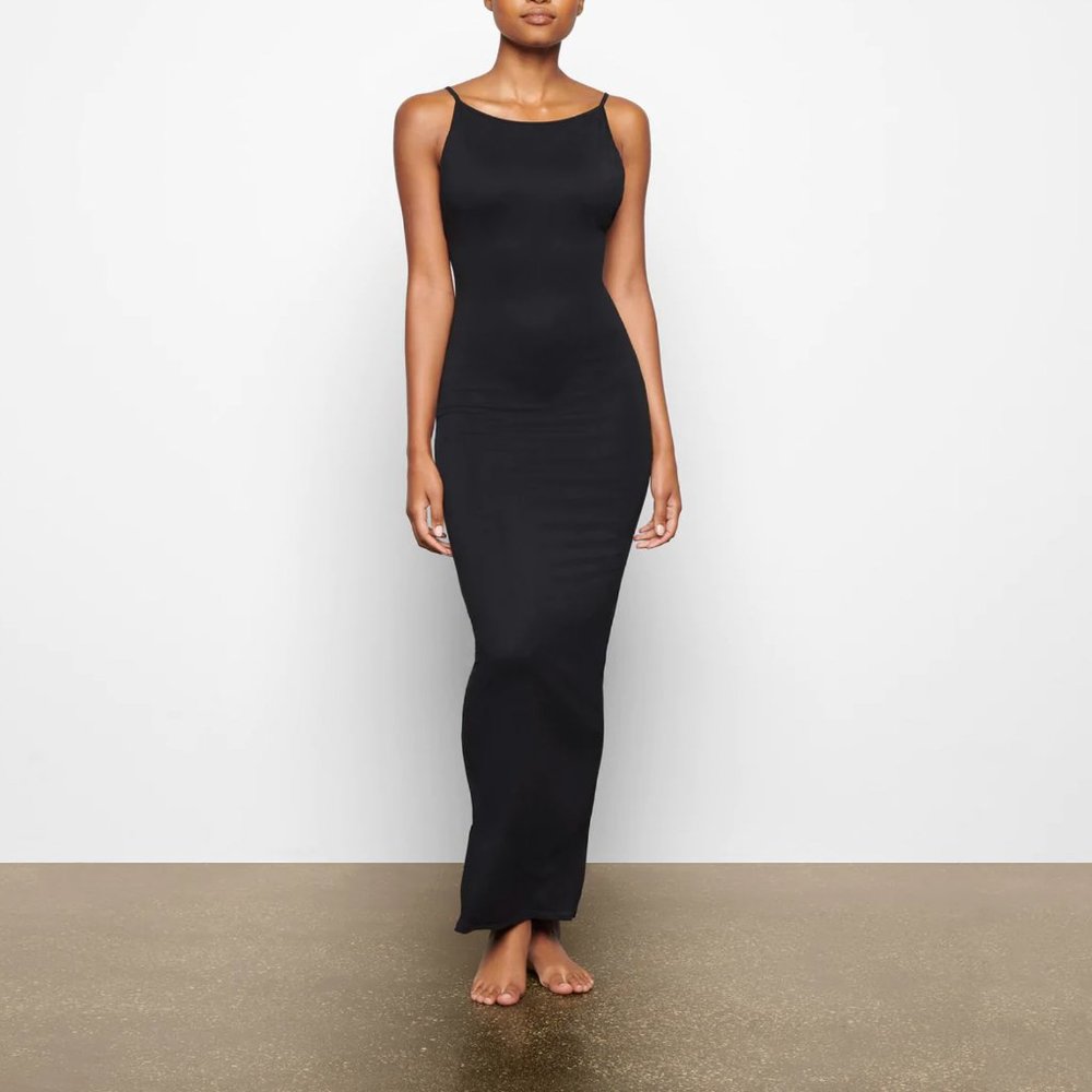 SKIMS Smooth lounge low back keyhole black dress - medium